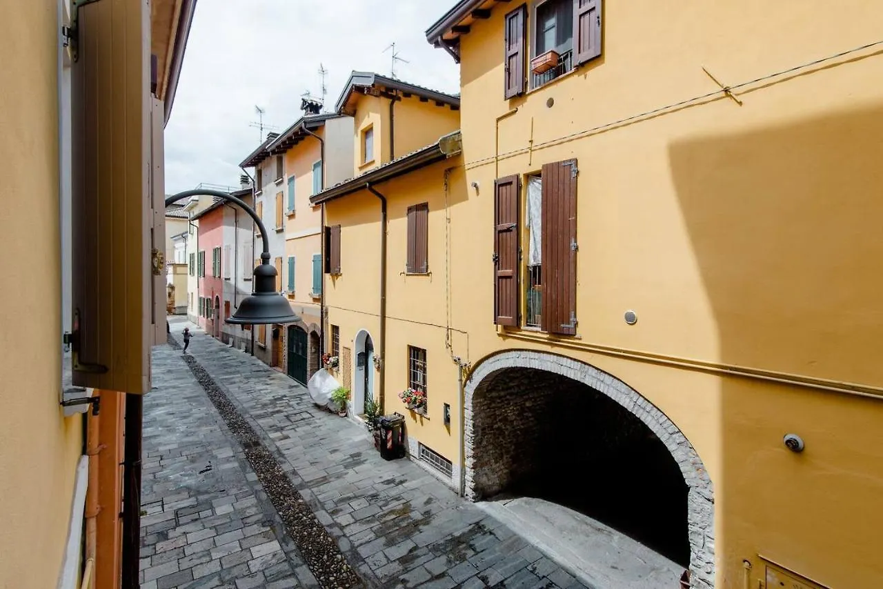 La Casa Sulle Mura Montecchio Emilia 0*,  Italien